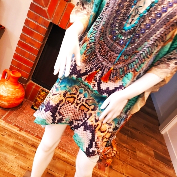 LAST ONE**Jsquad by MANISH VAID Rayon Python Lt.Turq. Kaftan Cover up NWT-M - Picture 5 of 7